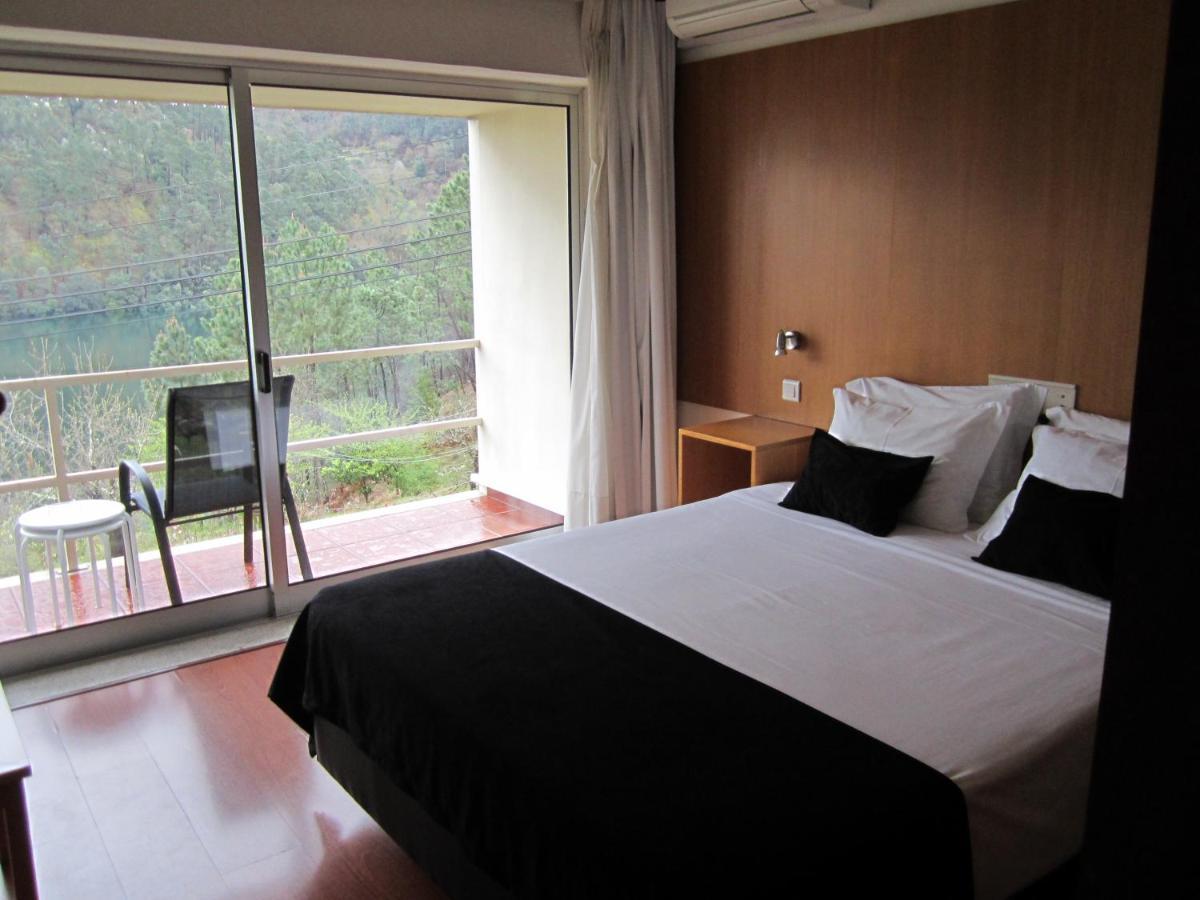 Hotel Eco Salvador Geres Bagian luar foto