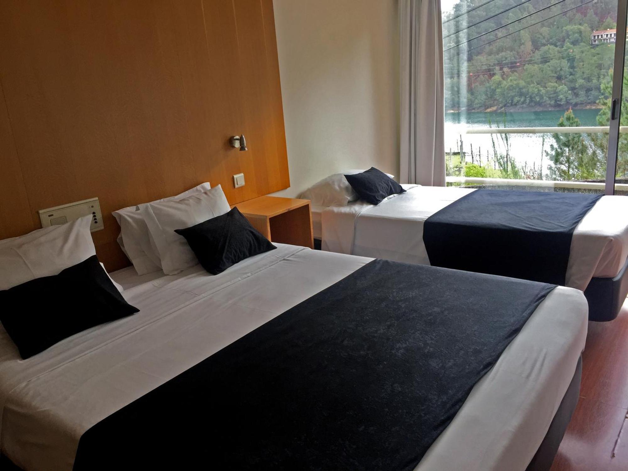 Hotel Eco Salvador Geres Bagian luar foto
