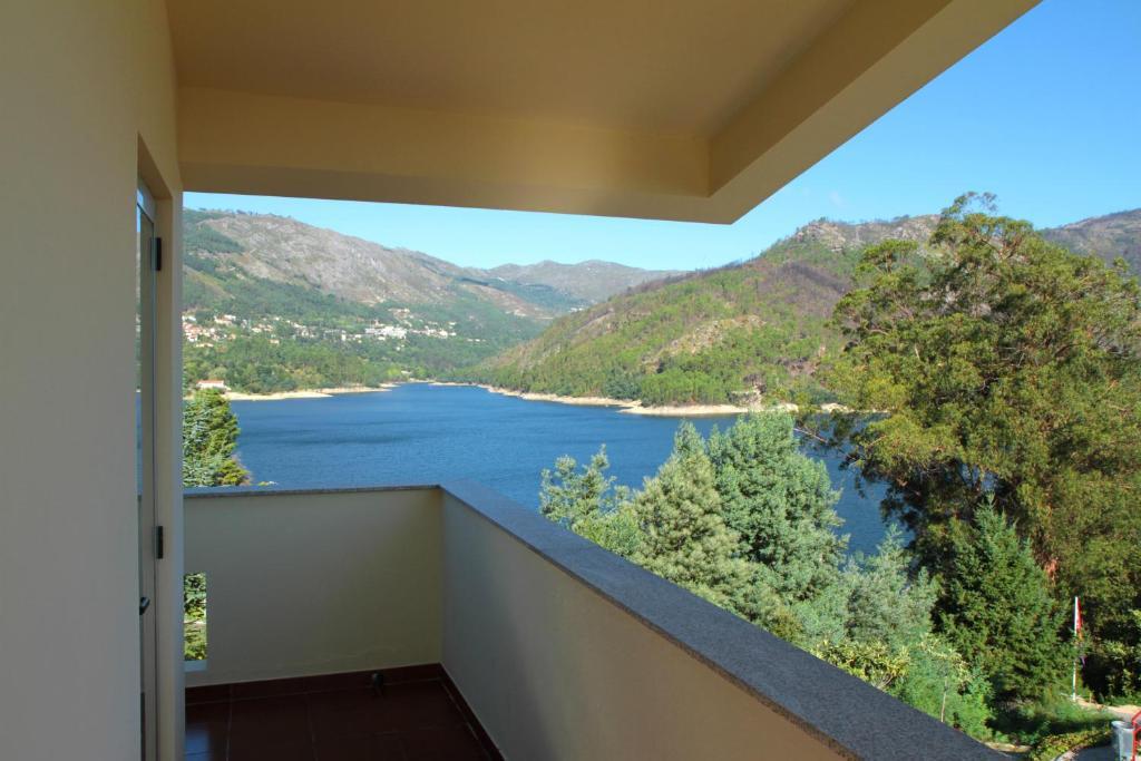 Hotel Eco Salvador Geres Bagian luar foto