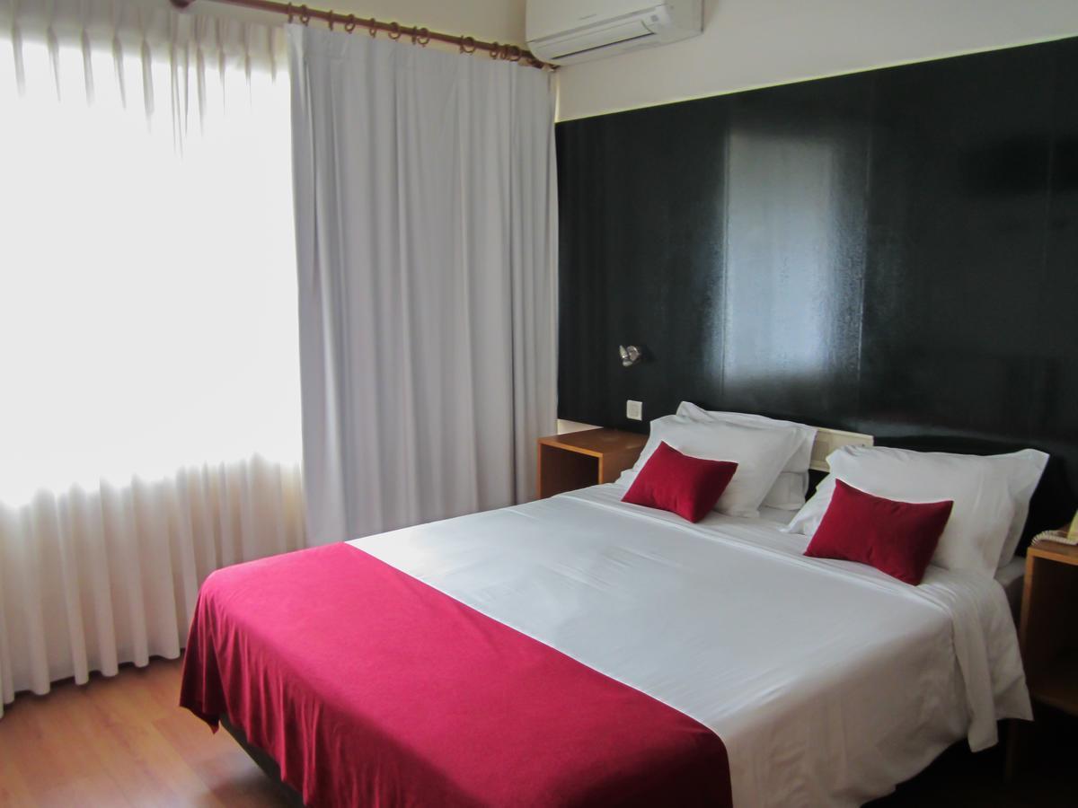 Hotel Eco Salvador Geres Bagian luar foto