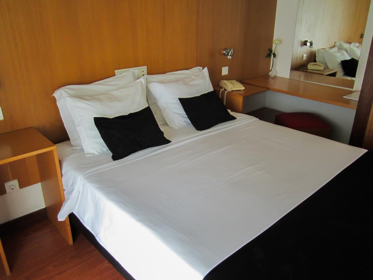 Hotel Eco Salvador Geres Bagian luar foto